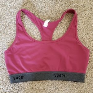 Vuori sports bra